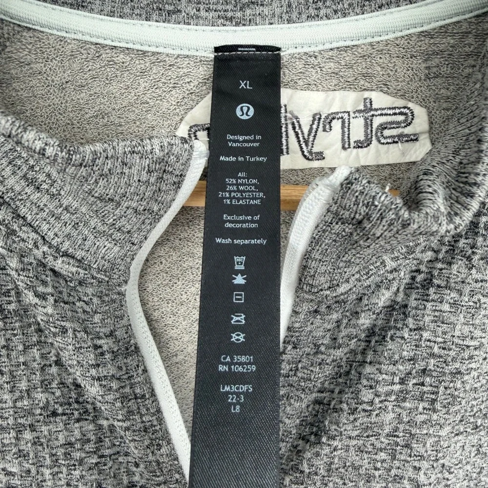 Lululemon Engineered Warmth Jacket Full Zip Grey Space Dye Merino Wool XL